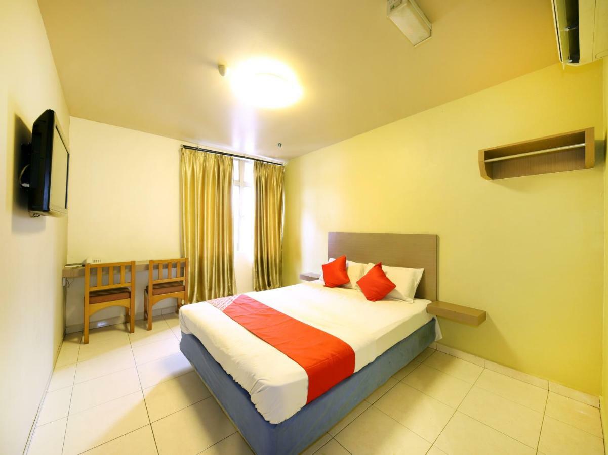 Oyo 434 Marbella Hotel Johor Bahru Kültér fotó