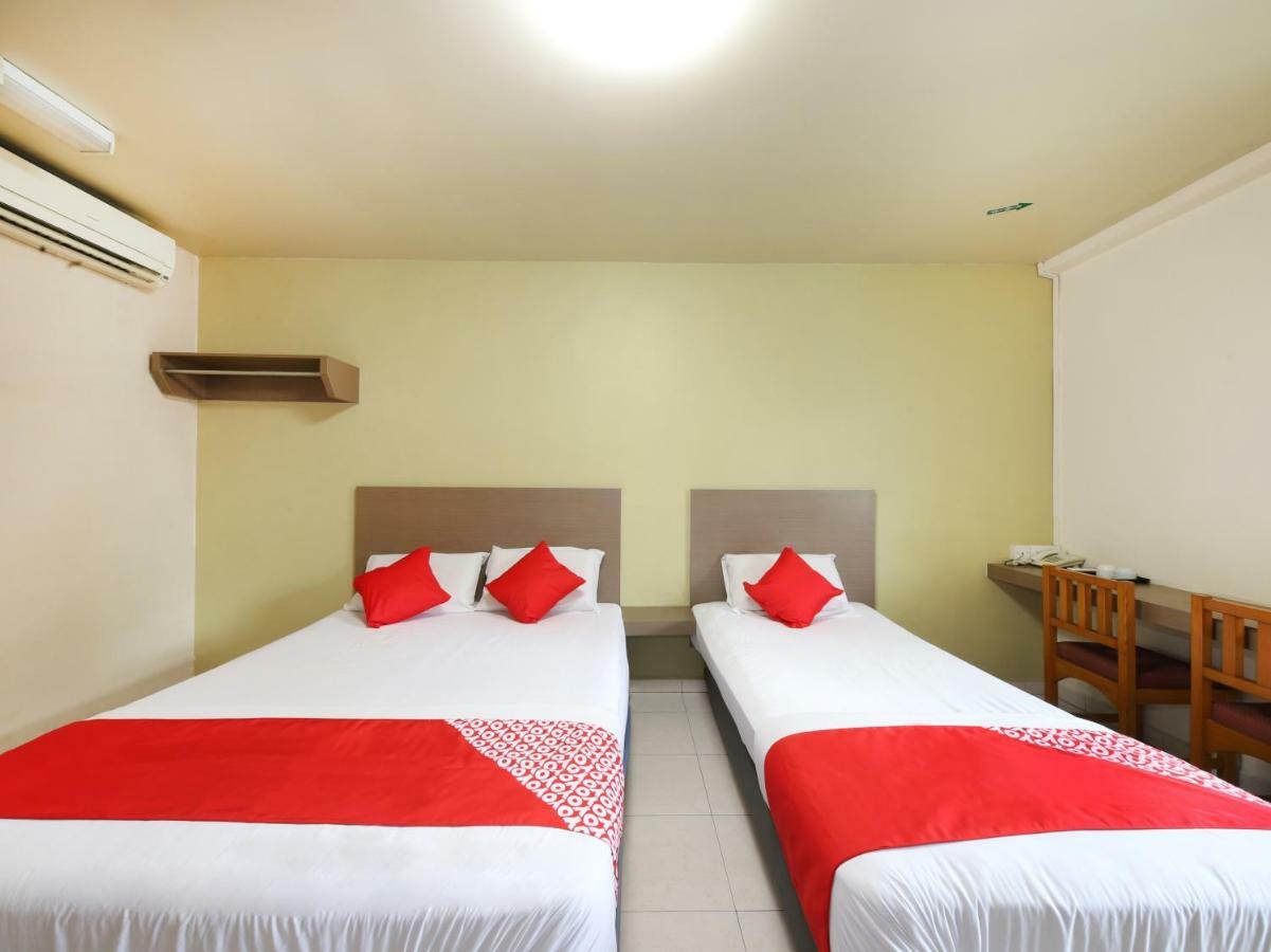 Oyo 434 Marbella Hotel Johor Bahru Kültér fotó