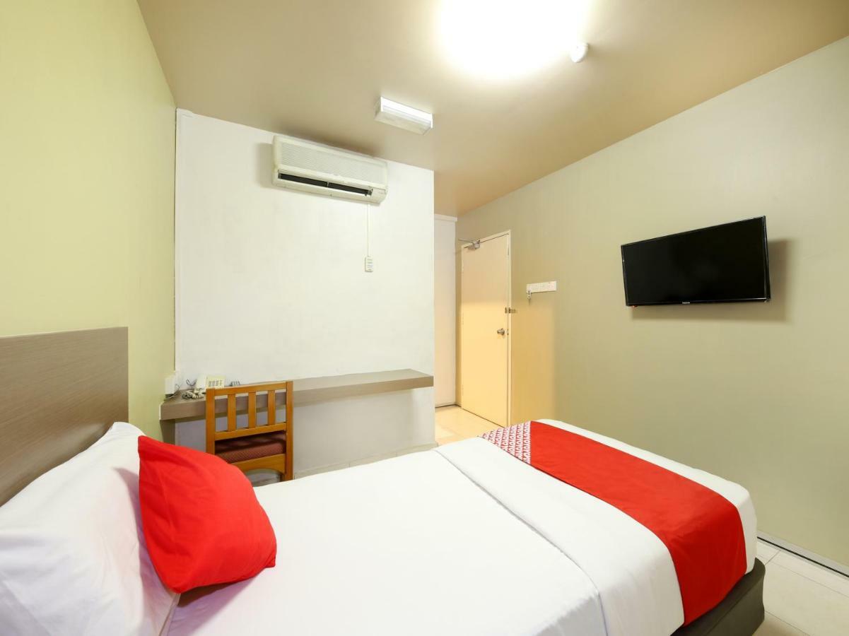 Oyo 434 Marbella Hotel Johor Bahru Kültér fotó