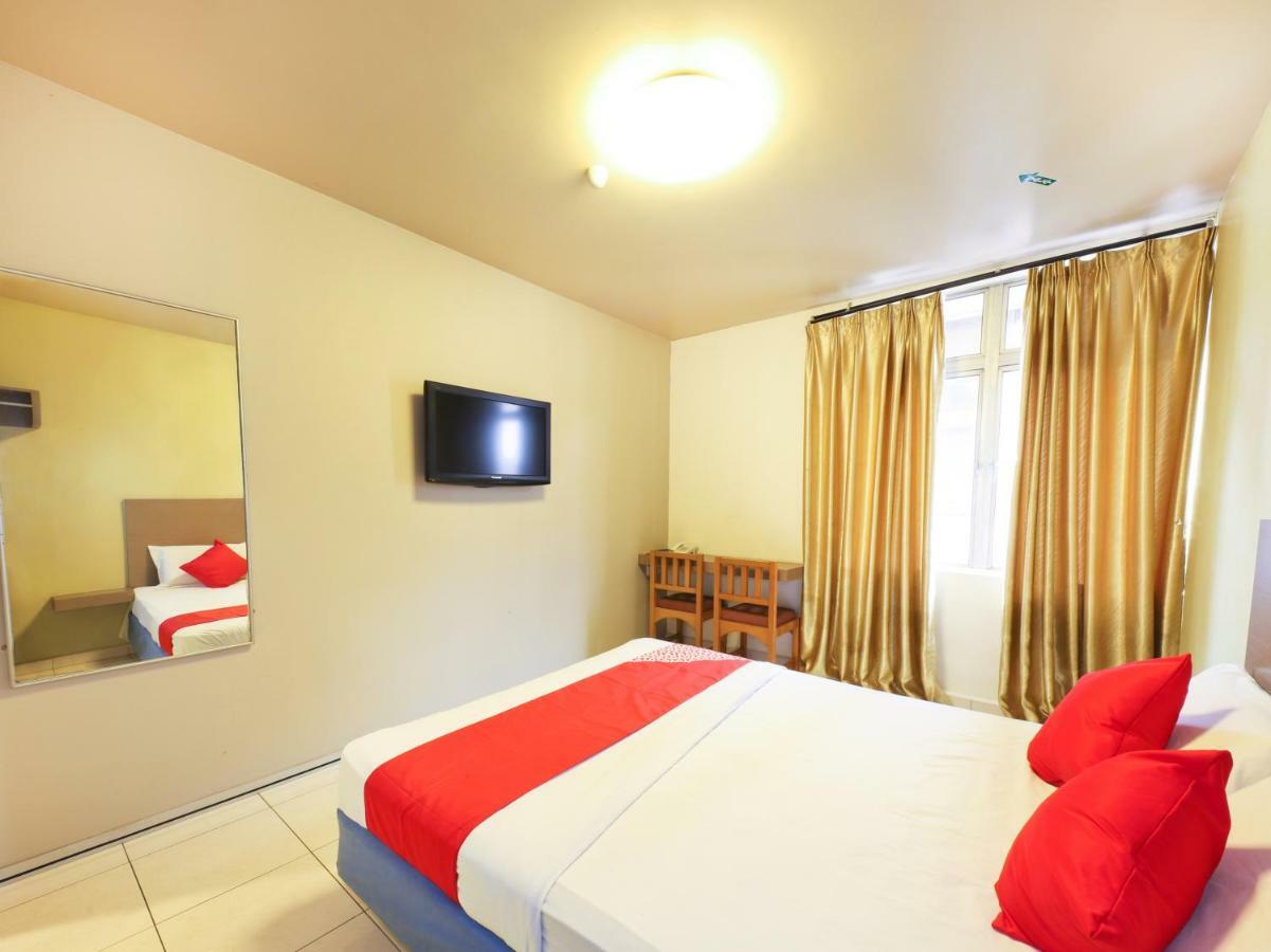 Oyo 434 Marbella Hotel Johor Bahru Kültér fotó
